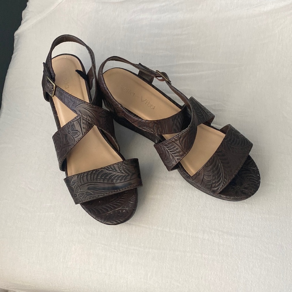 Leather Bella vita sandals, brown.